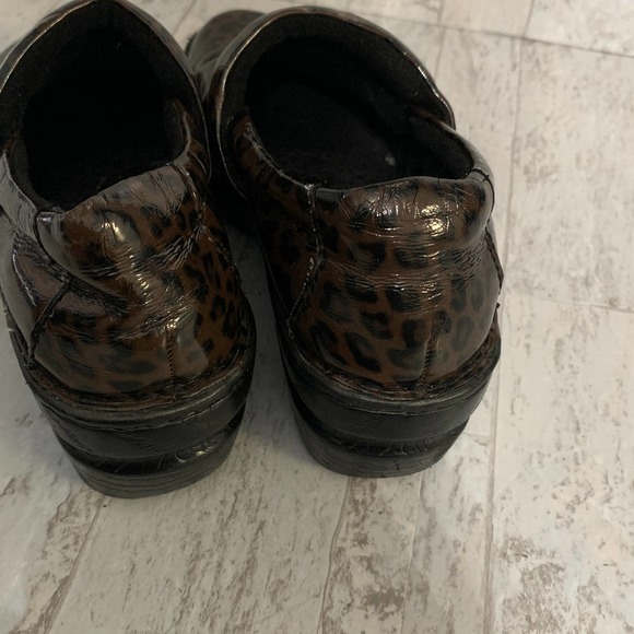BOC Born Concept Womens Clogs Size 7 Brown Leopard Print Leather Slip On - Picture 5 of 10